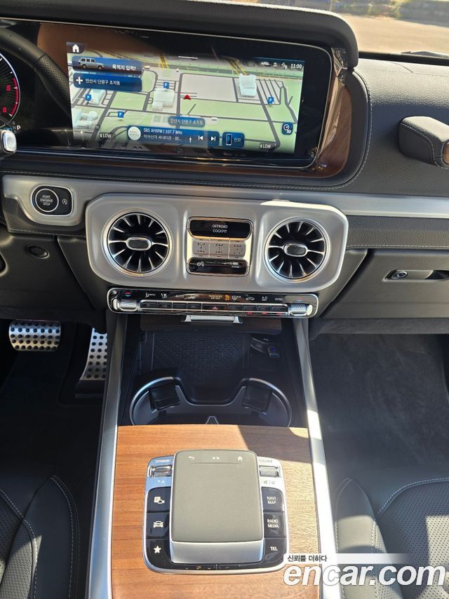 Mercedes-Benz G-Class 2026 — photo 10