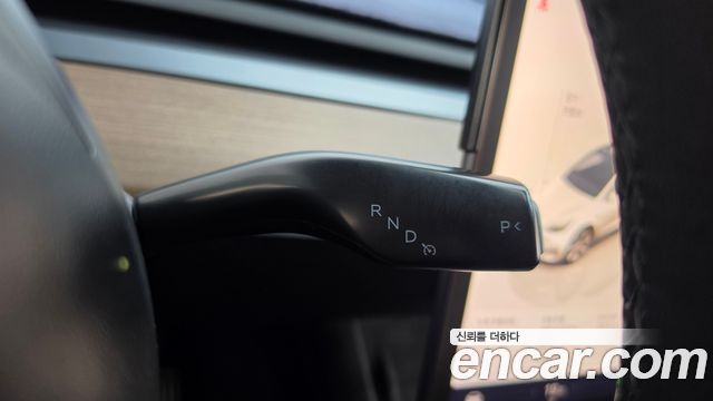 Tesla Model Y 2022 — photo 12