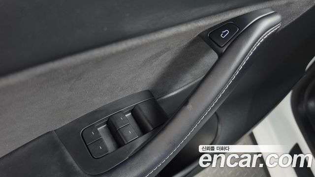 Tesla Model Y 2022 — photo 27