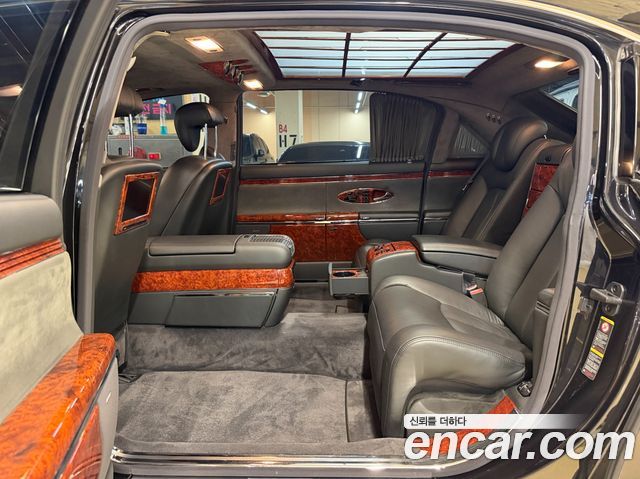 Maybach 62 2005 — photo 13