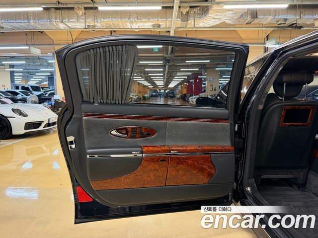 Maybach 62 2005 — photo 14