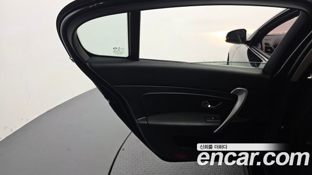 Renault Korea SM5  2017 — photo 15