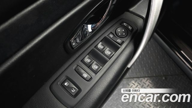 Renault Korea SM5  2017 — photo 27
