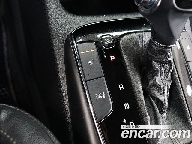 Kia K3 2016 — photo 10