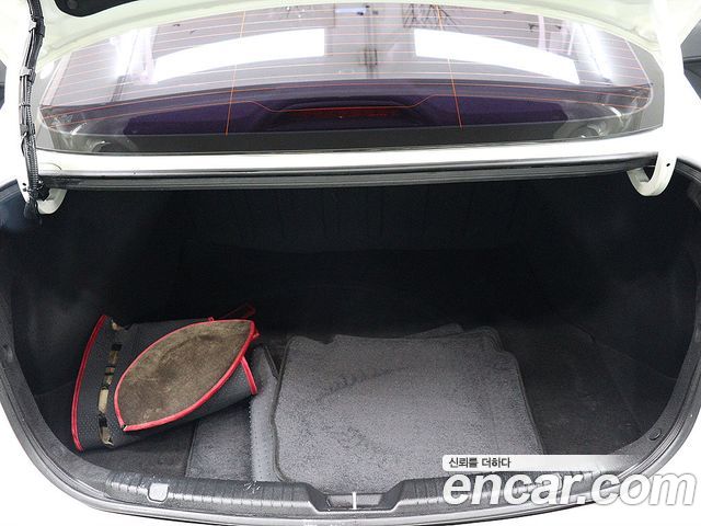 Kia K3 2016 — photo 20