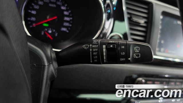 Kia Canival 2018 — photo 28