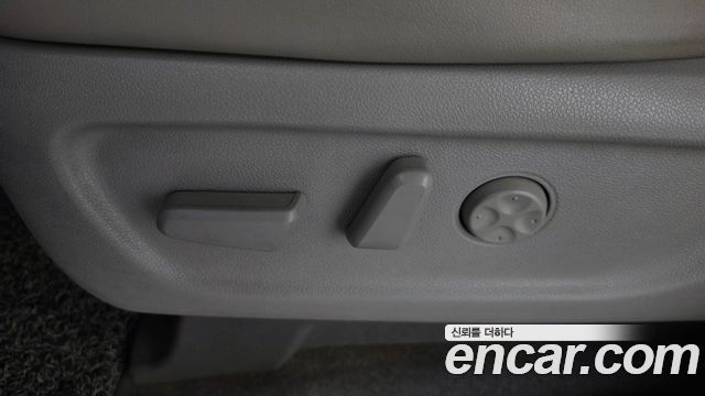Kia Canival 2018 — photo 31