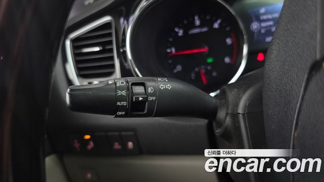 Kia Canival 2018 — photo 34
