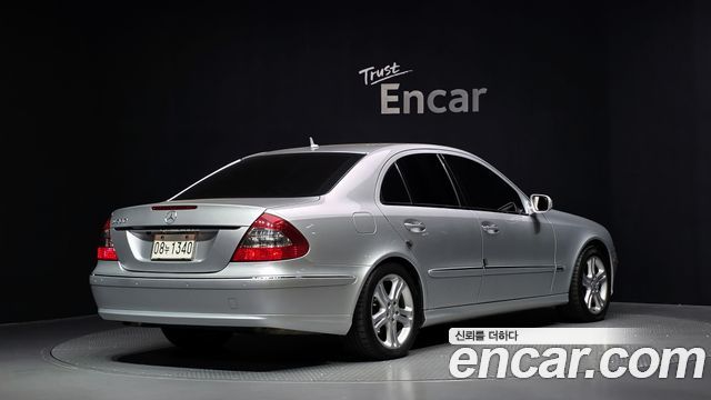 Mercedes-Benz E-Class 2007 — photo 2