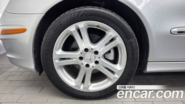 Mercedes-Benz E-Class 2007 — photo 5