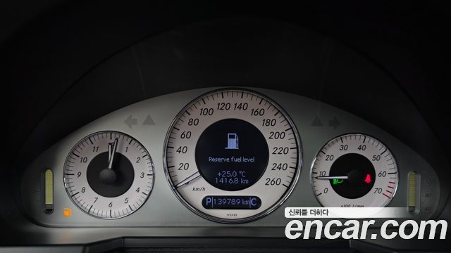 Mercedes-Benz E-Class 2007 — photo 8