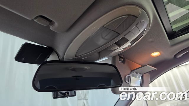 Mercedes-Benz E-Class 2007 — photo 17