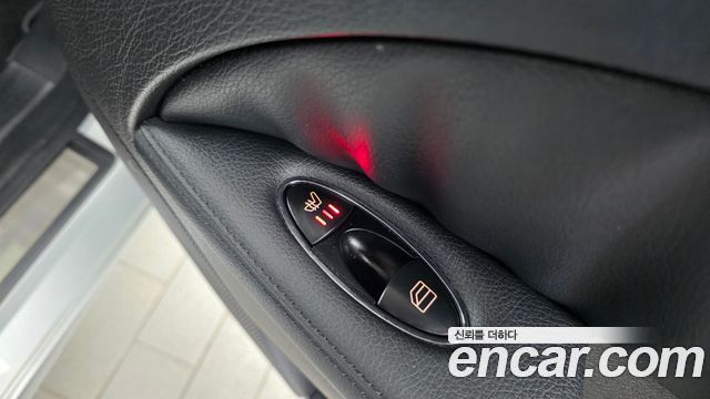 Mercedes-Benz E-Class 2007 — photo 18