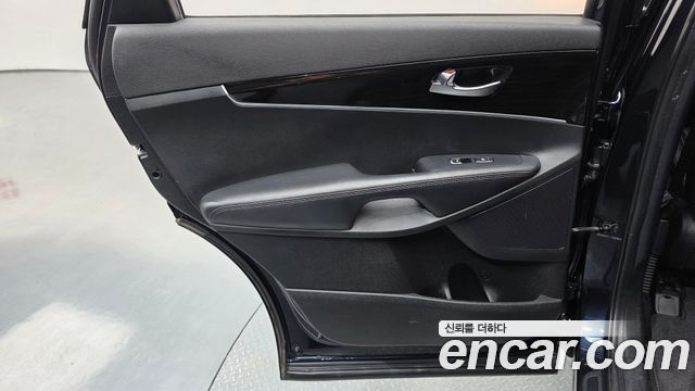 Kia Sorento 2019 — photo 15