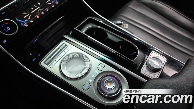 Genesis GV80 2020 — photo 9