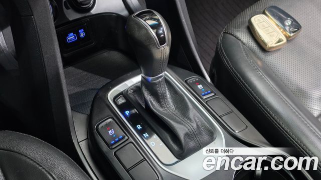 Hyundai Santafe 2016 — photo 12