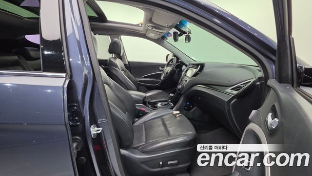 Hyundai Santafe 2016 — photo 13
