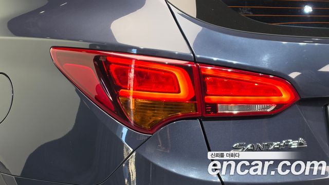 Hyundai Santafe 2016 — photo 9