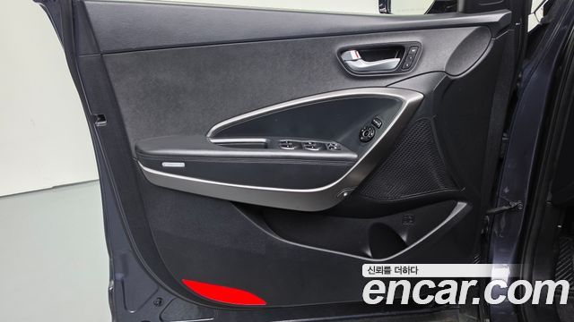 Hyundai Santafe 2016 — photo 14
