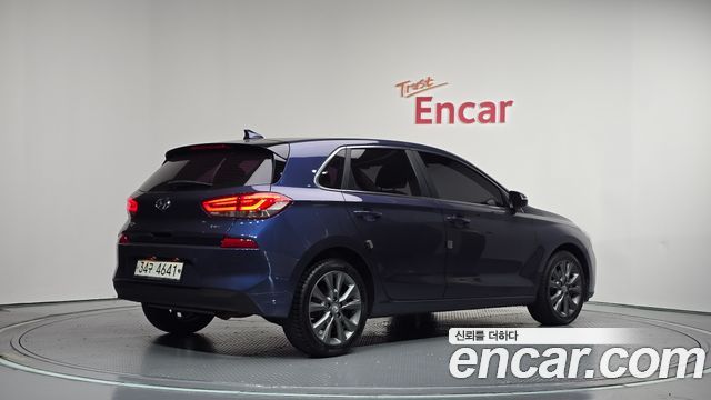 Hyundai i30 2017 — photo 2