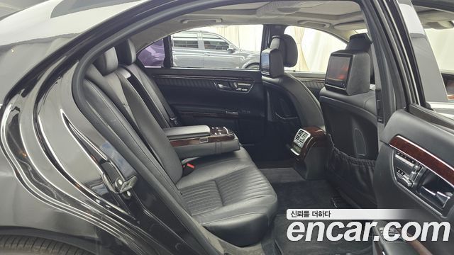 Mercedes-Benz S-Class 2008 — photo 12