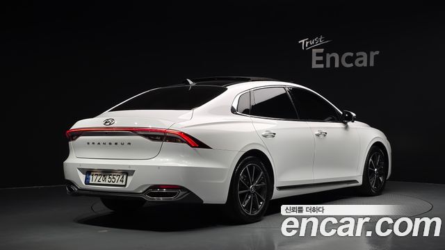 Hyundai Grandeur 2023 — photo 2