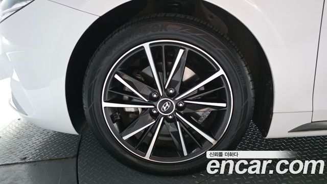 Hyundai Grandeur 2023 — photo 5