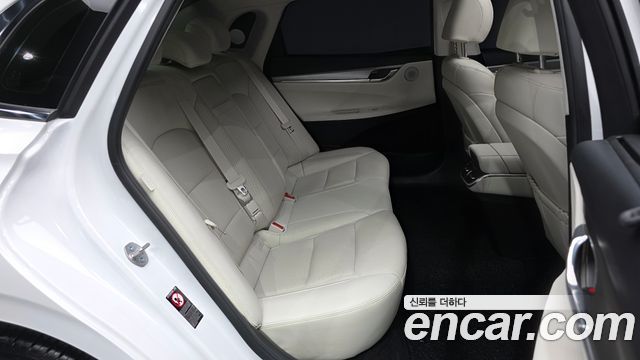 Hyundai Grandeur 2023 — photo 18