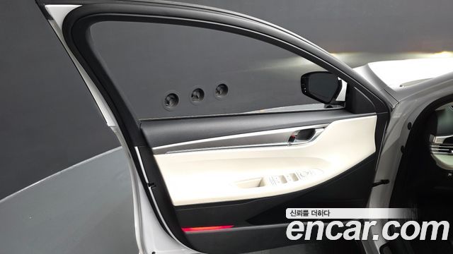 Hyundai Grandeur 2023 — photo 14
