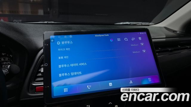 Honda HR-V 2018 — photo 16
