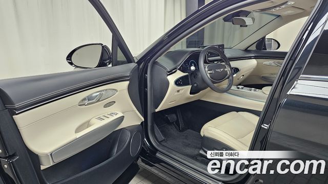 Genesis GV70 2024 — photo 13
