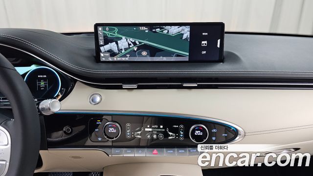 Genesis GV70 2024 — photo 18