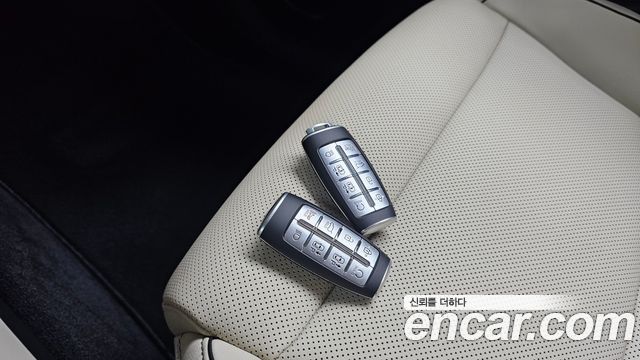 Genesis GV70 2024 — photo 21