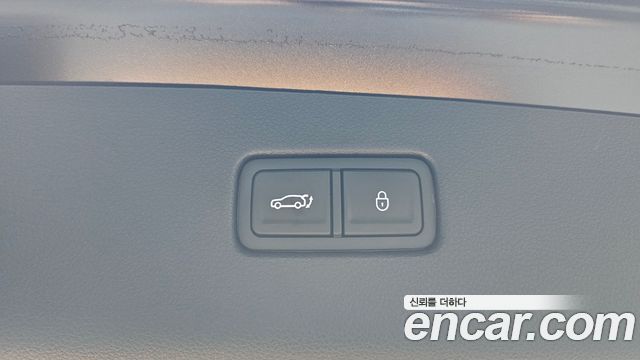 Genesis GV70 2024 — photo 23