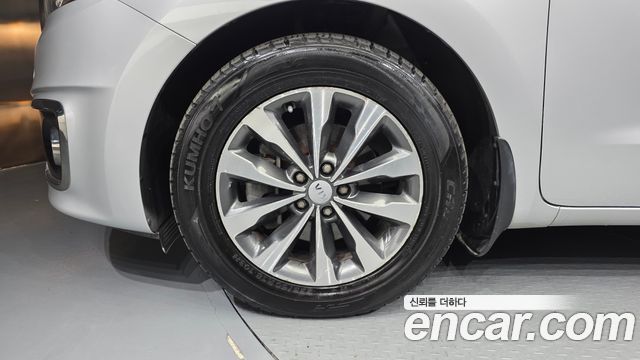 Kia Canival 2017 — photo 5