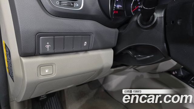 Kia Canival 2017 — photo 14