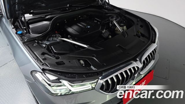 BMW Gran Turismo 2023 — photo 6