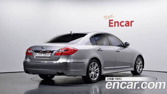 Hyundai Genesis 2012 — photo 2