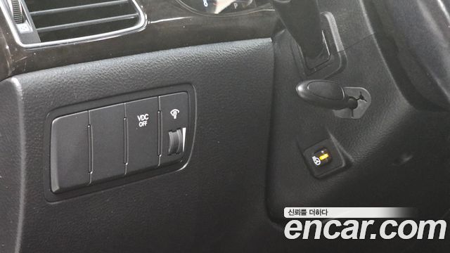 Hyundai Genesis 2012 — photo 19