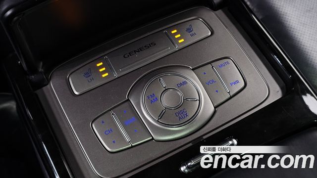 Hyundai Genesis 2012 — photo 25