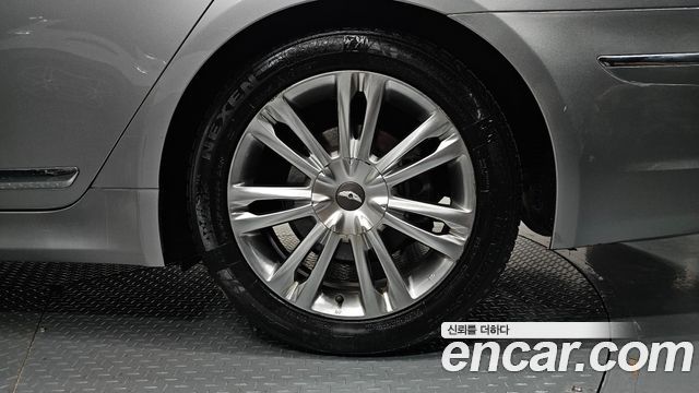 Hyundai Genesis 2012 — photo 7
