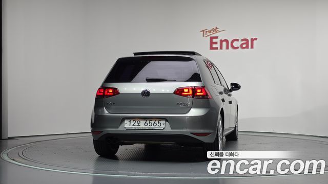 Volkswagen Golf 2015 — photo 4