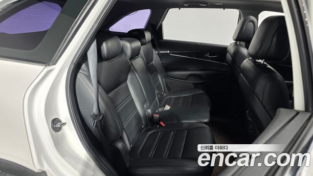 Kia Sorento 2015 — photo 17