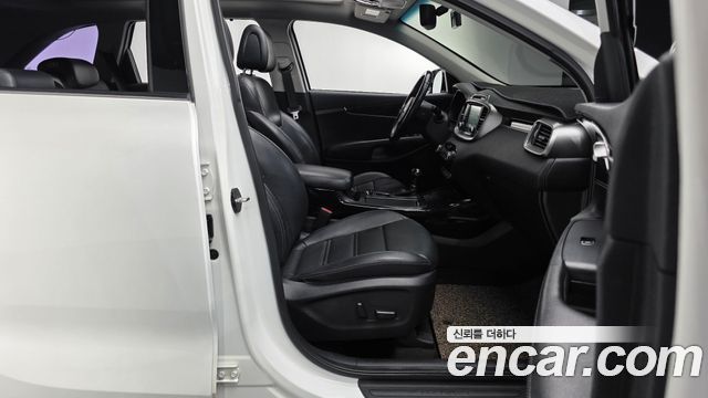 Kia Sorento 2015 — photo 16