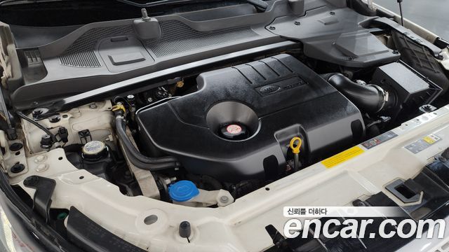 Land Rover Discovery Sport 2016 — photo 6
