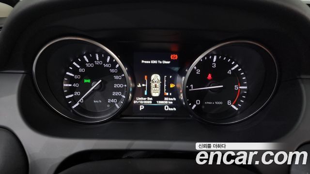 Land Rover Discovery Sport 2016 — photo 8