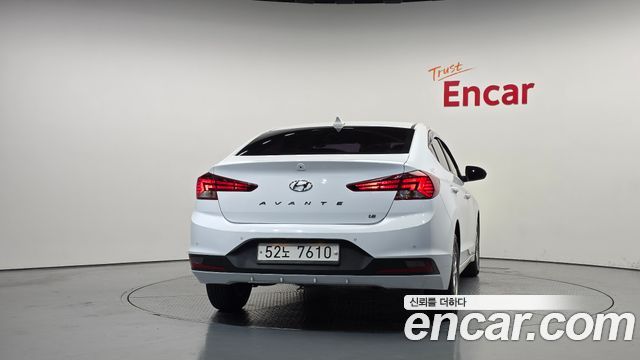 Hyundai AVANTE 2019 — photo 4