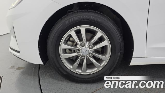 Hyundai AVANTE 2019 — photo 5