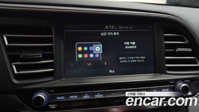 Hyundai AVANTE 2019 — photo 17