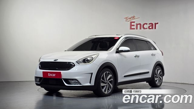 Kia Niro 2017 — photo 1